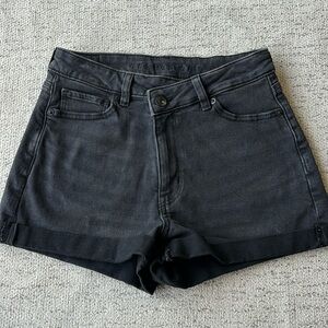 American Eagle “stretch” jean shorts size 2